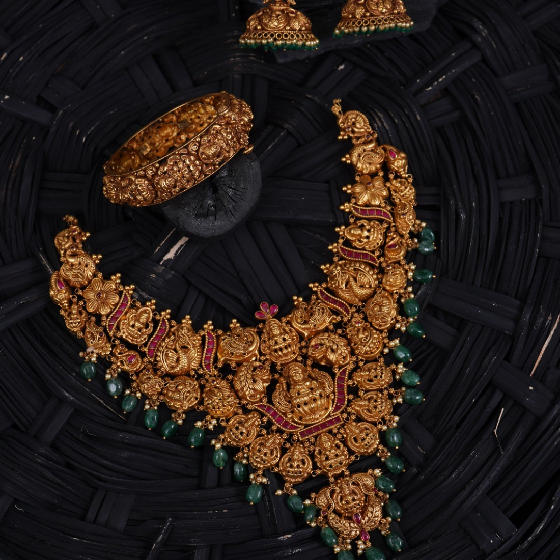 GOLD NECKLACE/1