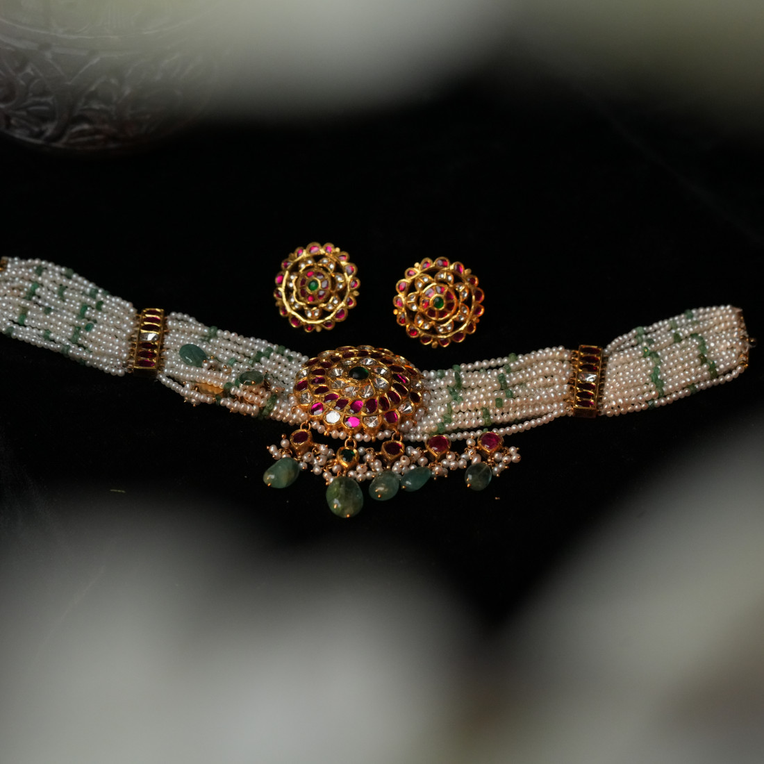 Kundan chocker Gns/16