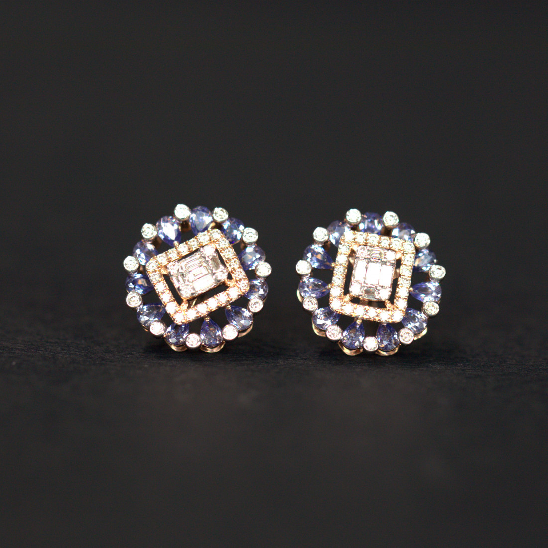 DIAMOND STUD APDE-24500
