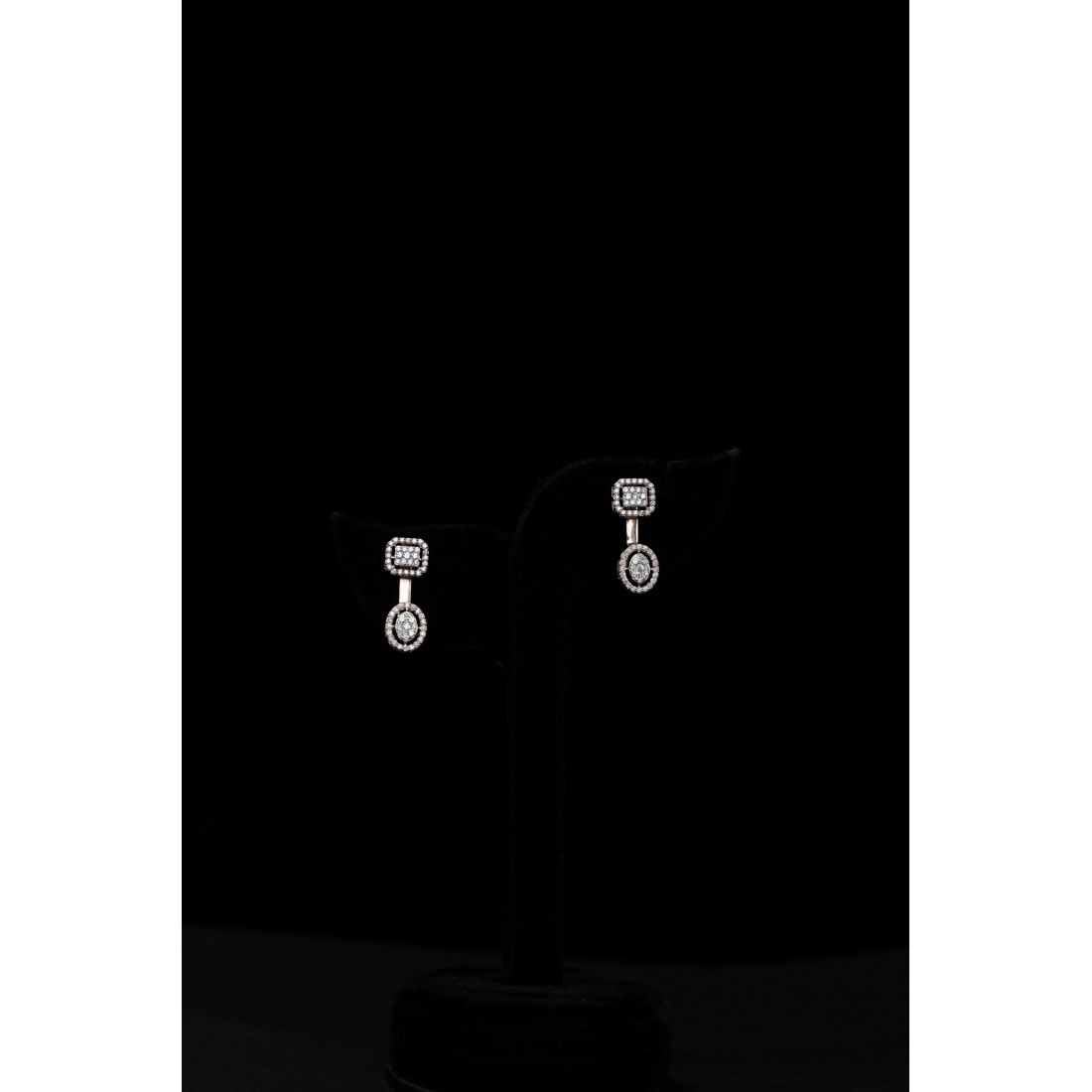 DIAMOND HANGINGS APMER1213