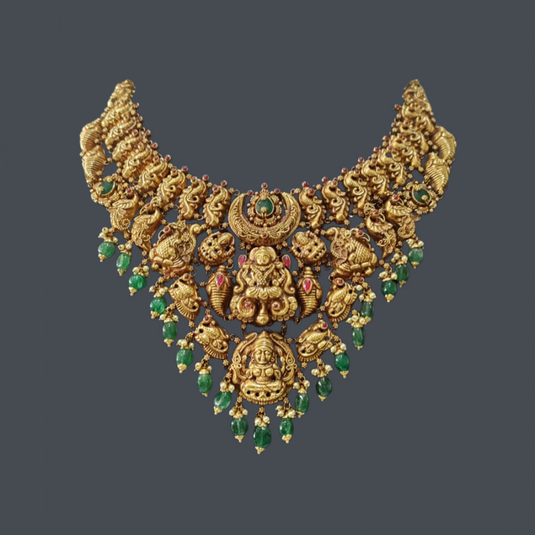 GOLD NECKLACE